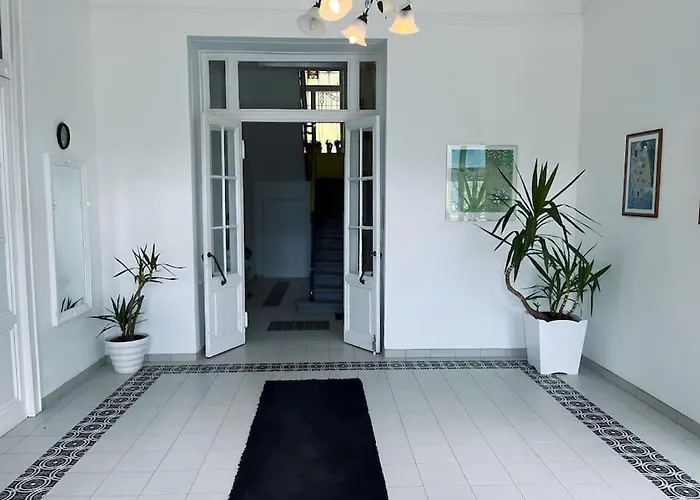 Alexandercharmante Mit Bergblick, Alexander * Semmering